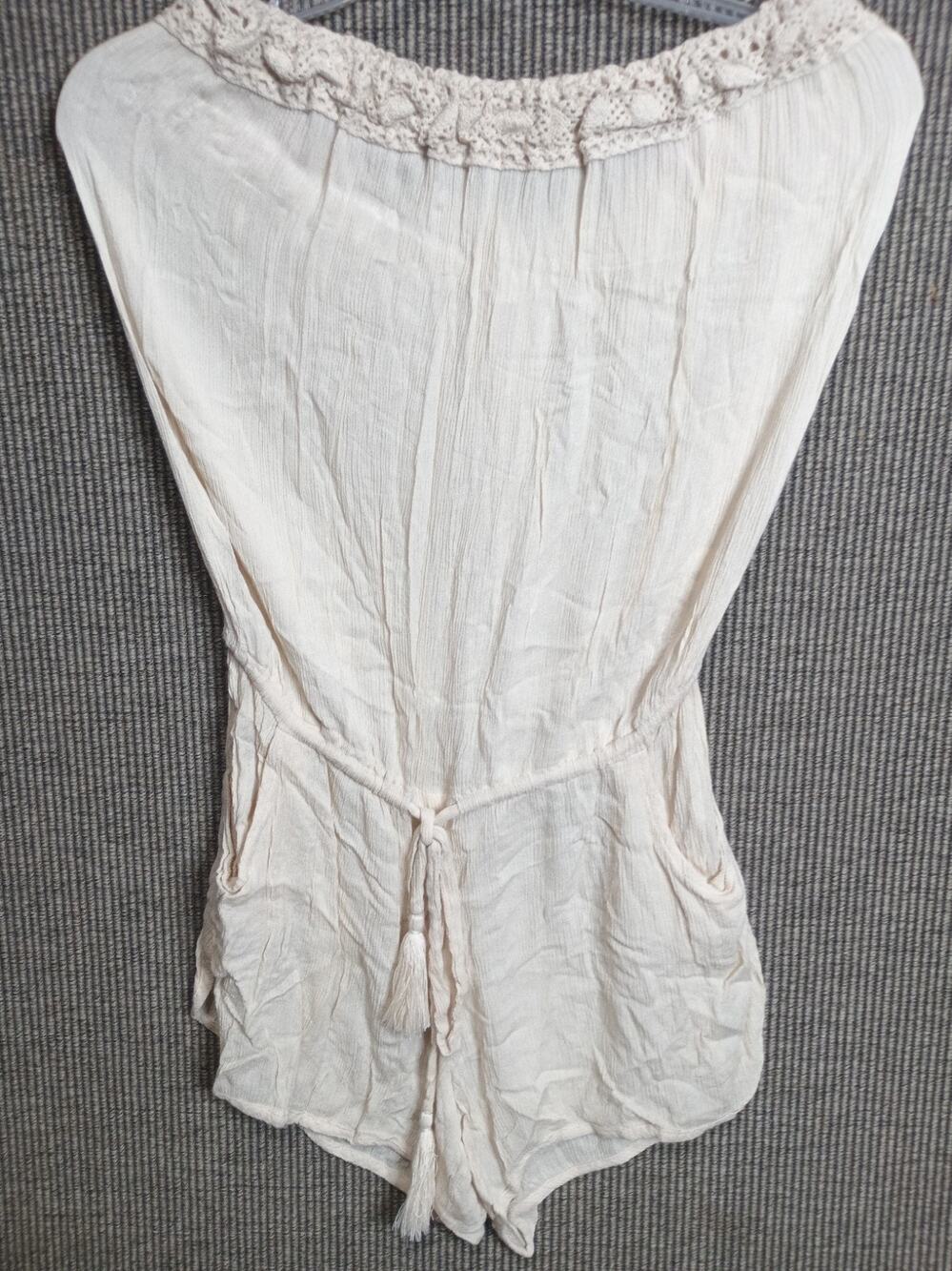 Boho Style Off The Shoulder Cream Romper By Elan Medium
